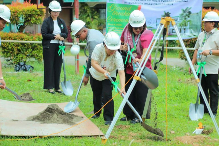 𝐉𝐇𝐂𝐒𝐂 𝐇𝐨𝐥𝐝𝐬 𝐆𝐫𝐨𝐮𝐧𝐝𝐛𝐫𝐞𝐚𝐤𝐢𝐧𝐠 𝐟𝐨𝐫 𝐍𝐞𝐰 𝐈𝐧𝐟𝐨𝐫𝐦𝐚𝐭𝐢𝐨𝐧 𝐓𝐞𝐜𝐡𝐧𝐨𝐥𝐨𝐠𝐲 𝐀𝐜𝐚𝐝𝐞𝐦𝐢𝐜 𝐁𝐮𝐢𝐥𝐝𝐢𝐧𝐠