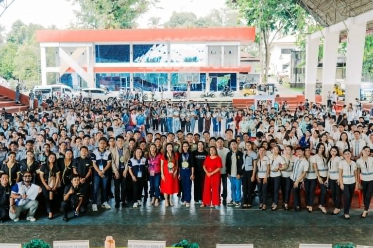 𝐉𝐇𝐂𝐒𝐂 𝐌𝐚𝐢𝐧 𝐂𝐚𝐦𝐩𝐮𝐬 𝐏𝐫𝐞𝐩𝐚𝐫𝐞𝐬 𝐆𝐫𝐚𝐝𝐮𝐚𝐭𝐢𝐧𝐠 𝐒𝐭𝐮𝐝𝐞𝐧𝐭𝐬 𝐟𝐨𝐫 𝐑𝐞𝐚𝐥-𝐖𝐨𝐫𝐥𝐝 𝐄𝐦𝐩𝐥𝐨𝐲𝐦𝐞𝐧𝐭 𝐭𝐡𝐫𝐨𝐮𝐠𝐡 𝐄𝐦𝐩𝐥𝐨𝐲𝐦𝐞𝐧𝐭 𝐂𝐨𝐚𝐜𝐡𝐢𝐧𝐠 & 𝐌𝐨𝐜𝐤-𝐉𝐨𝐛 𝐈𝐧𝐭𝐞𝐫𝐯𝐢𝐞𝐰 𝟐𝟎𝟐𝟔