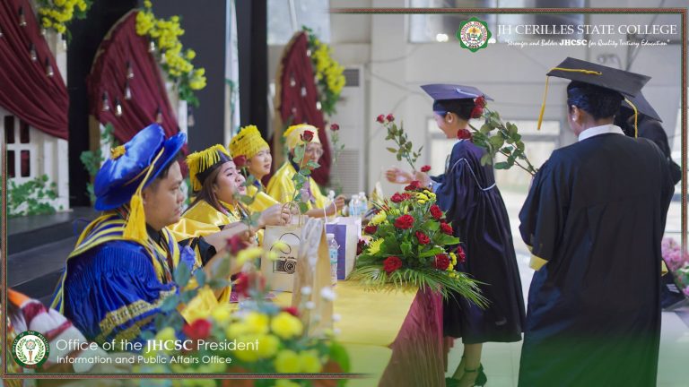𝐒𝐁𝐌 𝐇𝐨𝐧𝐨𝐫𝐬 𝐏𝐚𝐫𝐞𝐧𝐭𝐬, 𝐅𝐚𝐜𝐮𝐥𝐭𝐲; 𝐌𝐚𝐫𝐤𝐬 𝐇𝐢𝐬𝐭𝐨𝐫𝐢𝐜 𝐌𝐢𝐥𝐞𝐬𝐭𝐨𝐧𝐞 𝐟𝐨𝐫 𝐏𝐢𝐨𝐧𝐞𝐞𝐫 𝐁𝐒𝐄𝐧𝐭𝐫𝐞𝐩, 𝐁𝐒𝐓𝐌 𝐆𝐫𝐚𝐝𝐮𝐚𝐭𝐞𝐬